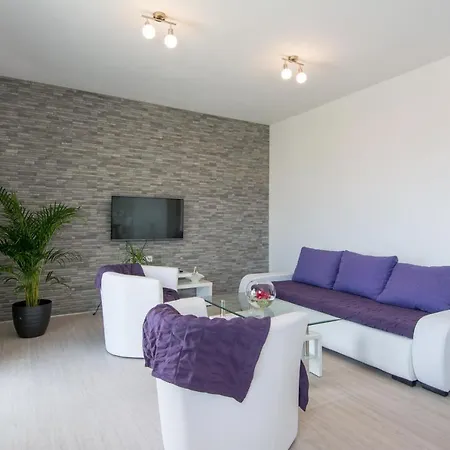 Lux S Pogledom Na Apartment Trogir