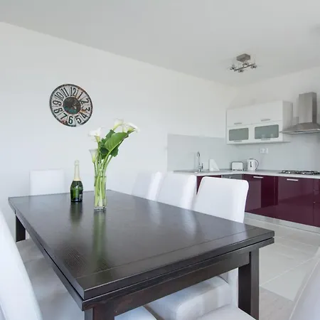 Apartment Lux S Pogledom Na Trogir